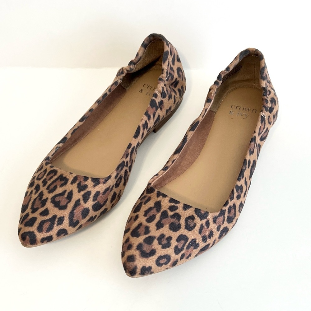 Crown & Ivy Jessica Leopard Print Pointed Flats